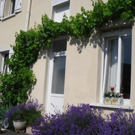 Tranquil Holiday In Sur Meuse With Pool Joigny-sur-Meuse